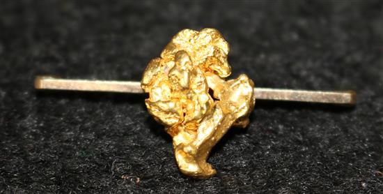 Gold nugget brooch, 9ct bar